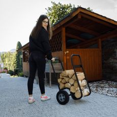 KONDELA Rater kovový záhradný vozík na drevo čierna