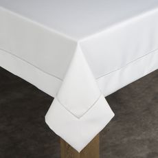 OBRUS KARIN 140X220 CM BIELY