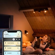Philips - LED Stmievateľné bodové svietidlo Hue RUNNER 1xGU10/4,2W/230V biela