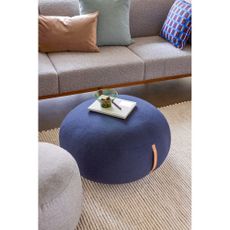 Tmavomodrý puf Hübsch Turenio, ø 70 cm