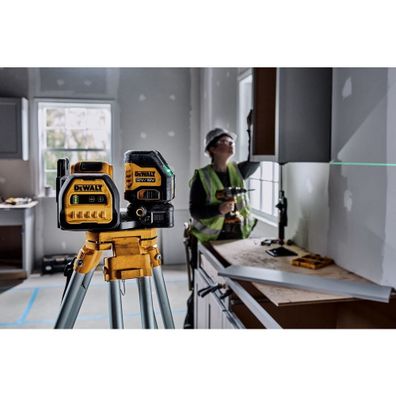 Aku zelený krížový laser s olovnicou 12/18 V DeWALT DCE088D1G18