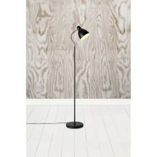 Čierna stojacia lampa Markslöjd Nitta, výška 1,45 m