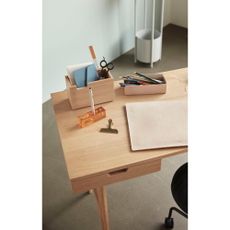 Kožený organizér na písacie potreby Studio – Hübsch