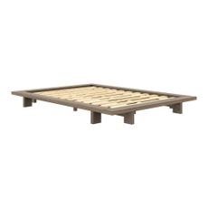 Hnedá dvojlôžková posteľ z borovicového dreva s roštom 160x200 cm Japan – Karup Design