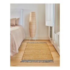 V prírodnej farbe ratanová stojacia lampa s ratanovým tienidlom (výška 120 cm) Kamaria – Kave Home