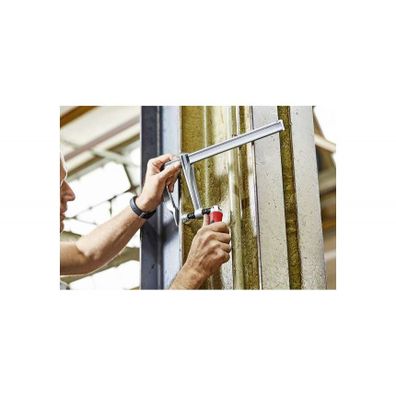 Skrutkovacia svorka Bessey GZ30-12KG so sklopnou rukoväťou
