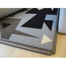 GDmats , Dizajnový kusový koberec Triangles, 130x170, hnedá, chodba / predsieň