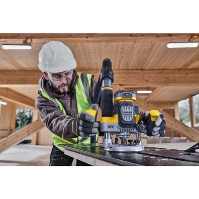 Horná frézka 18V DeWALT DCW620H2 12mm, 2x 5,0Ah PWST
