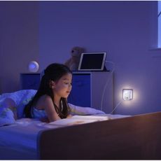 Ledvance- LED Nočné svietidlo do zásuvky so senzorom a USB LUNETTA LED/12,5W/230V