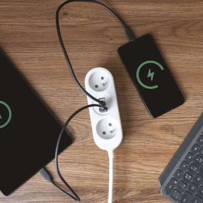 Predlžovací kábel 2Z + 2x USB-A + USB-C, dĺžka 1,4 m
