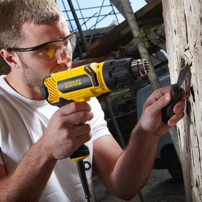 2000W teplovzdušná pištoľ Stanley FatMax FME670K