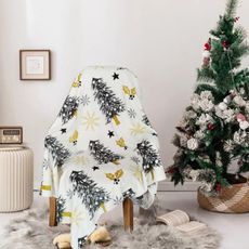 Vianočná deka White tree 150x200cm TiaHome