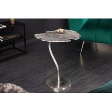 Estila Art-deco dizajnový príručný stolík Ginko v tvare listu strieborný 53cm