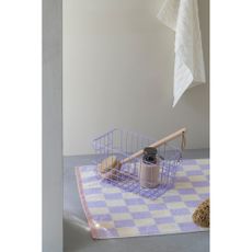 Svetložlto-fialová kúpeľňová predložka z bio bavlny 50x80 cm Retro – Mette Ditmer Denmark