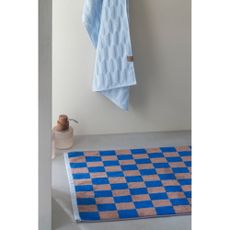 Modro-hnedá kúpeľňová predložka z bio bavlny 50x80 cm Retro – Mette Ditmer Denmark