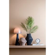 Tmavomodrá stolová lampa so skleneným tienidlom (výška 45 cm) Bombin – Leitmotiv